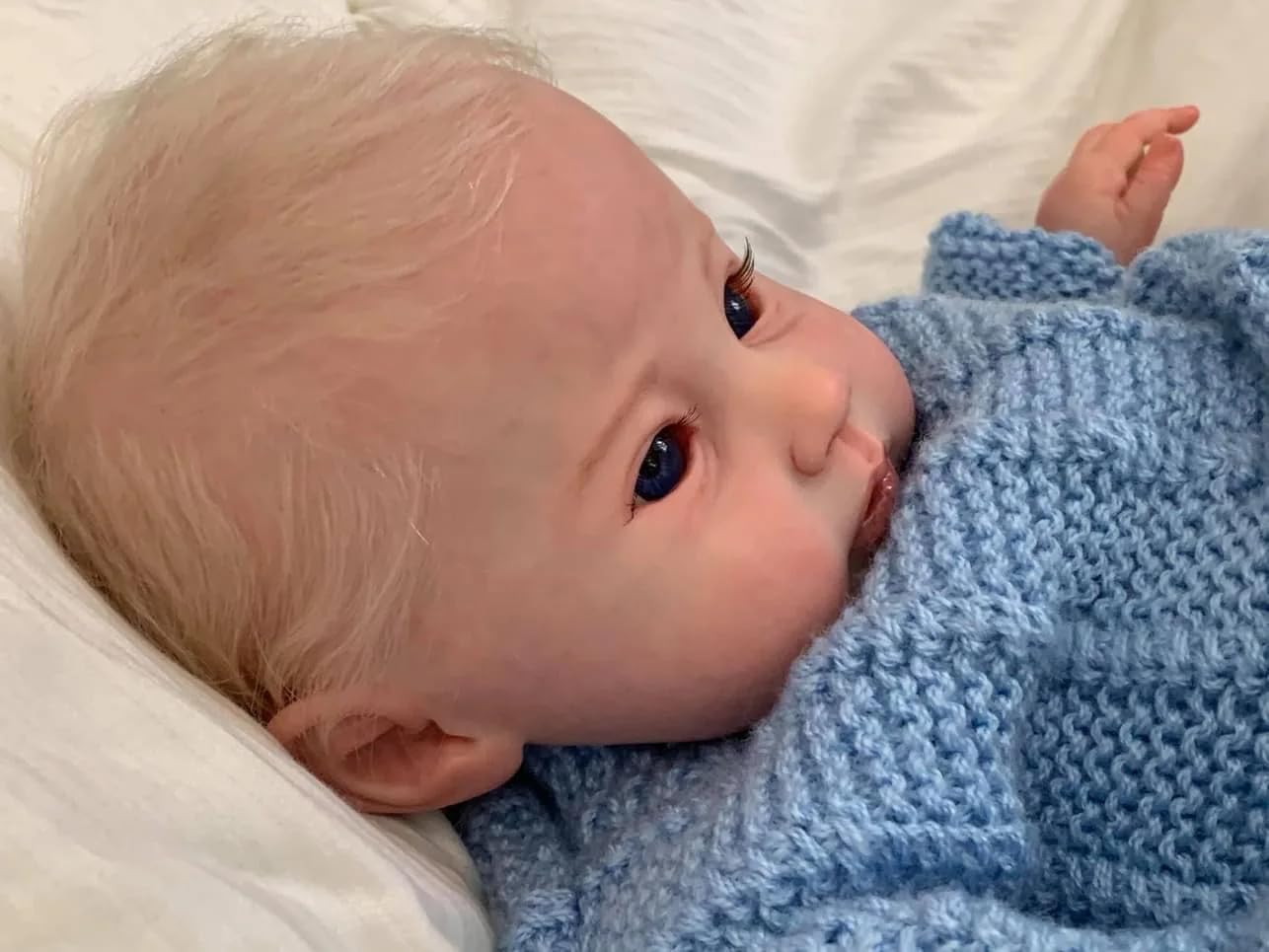 Realistyczne lalki Reborn Baby Dolls Pełne kończyny winylowe lalki niemowlęce, realistyczne lalki dla noworodków, miękkie materiałowe ciało, które wyglądają jak prawdziwe dziecko, z zabawką do