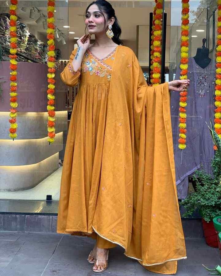 Image of Shiv Textiles Women's Chanderi Silk Embroidered Kurta Pant Dupatta Set(JDA-ANKITA-Orange-L)