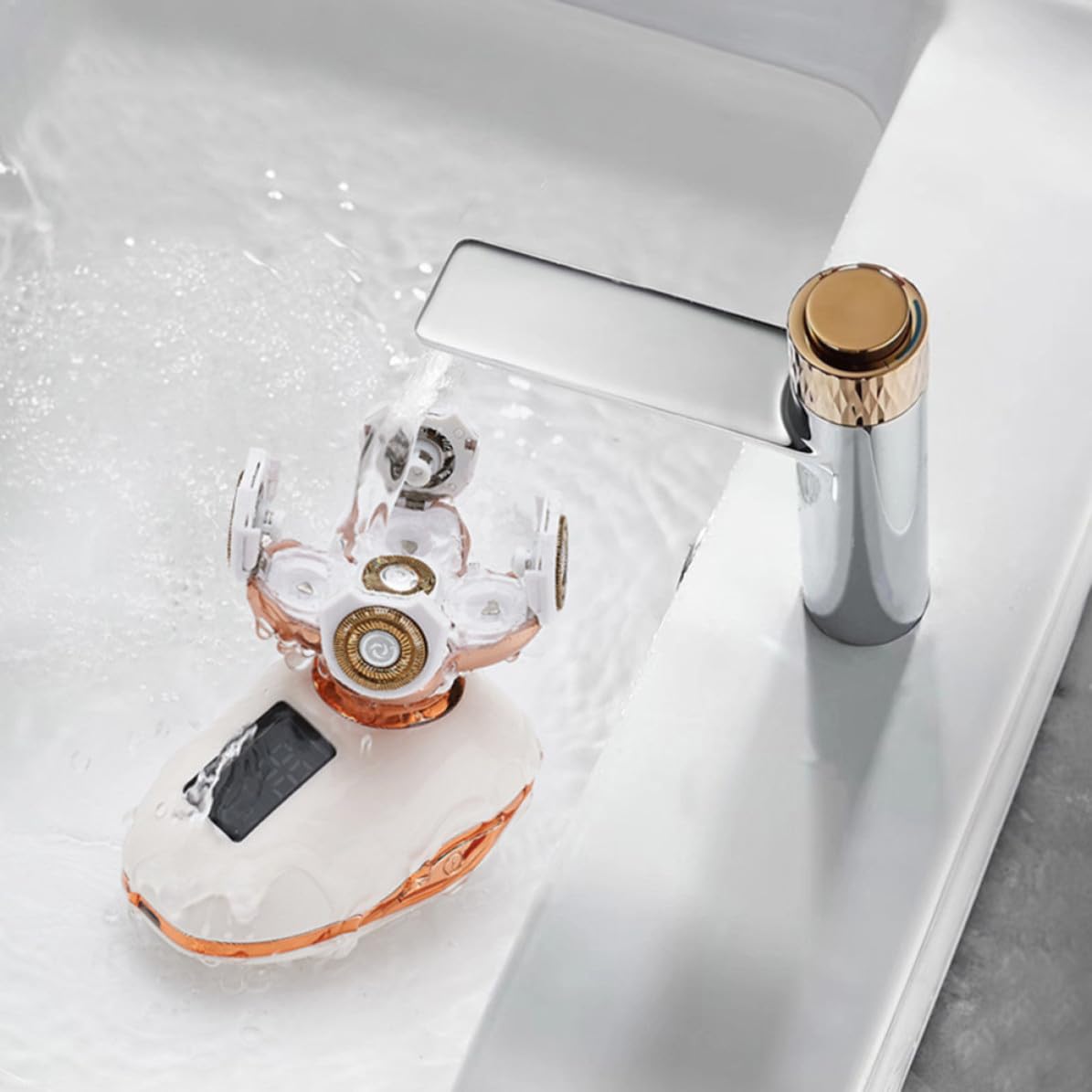 NUOBESTY LCD Haartrimmer Elektrorasierer für Männer mit 600 Mah Akku Weiß Glattes Rasieren und Direkt mit Wasser Reinigbar für Zuhause und Unterwegs