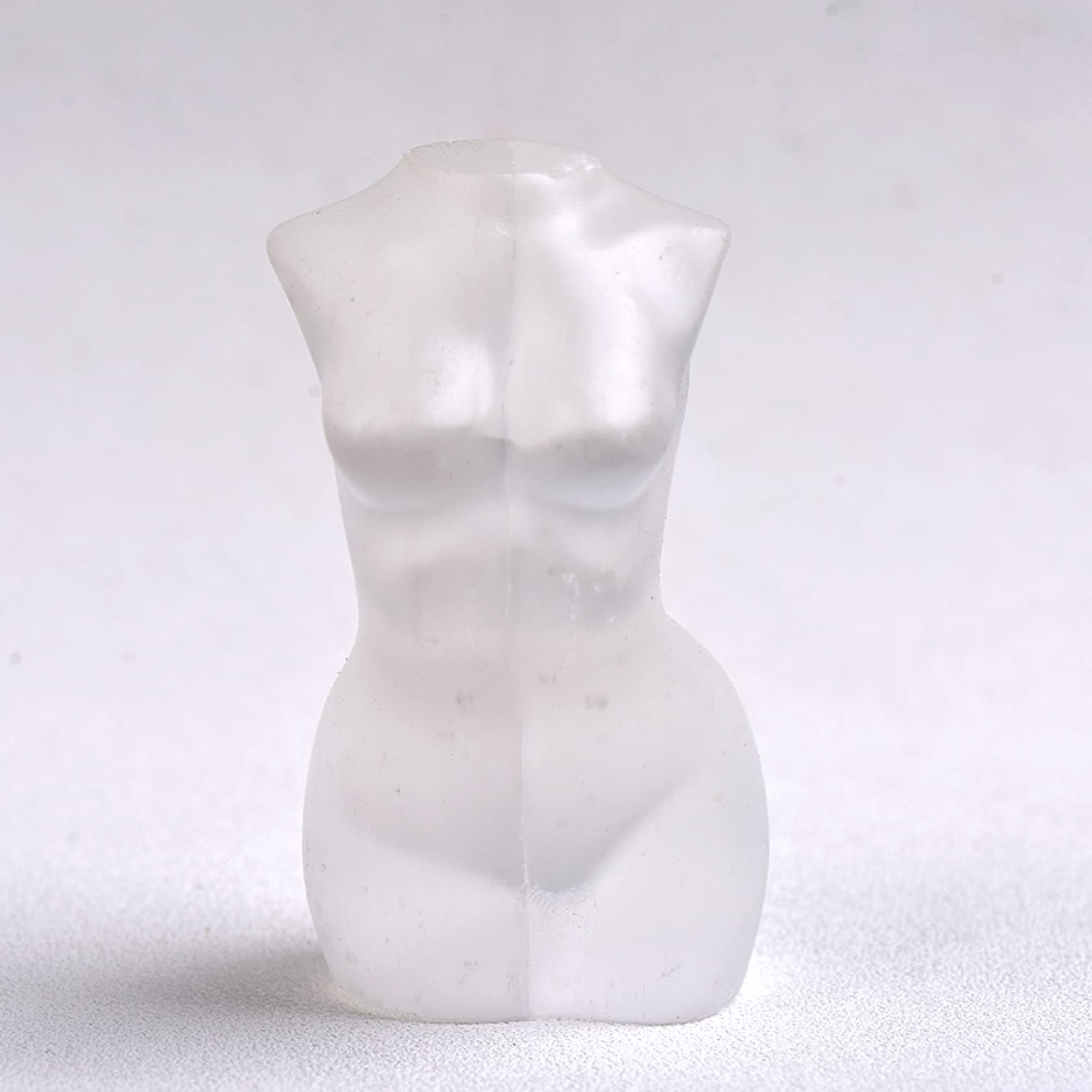 lleno de textura Estatua de cuerpo de cristal de selenita de cuarzo transparente Tallada a mano Modelo femenino Escultura de cristal Artesanía Oficina en el hogar Decoración de escritorio Adornos de e