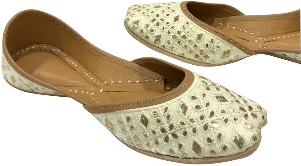 Punjabi Jutti for Women Handmade Mojari Traditional Shoes Ethnic Khussa Cream Jooti