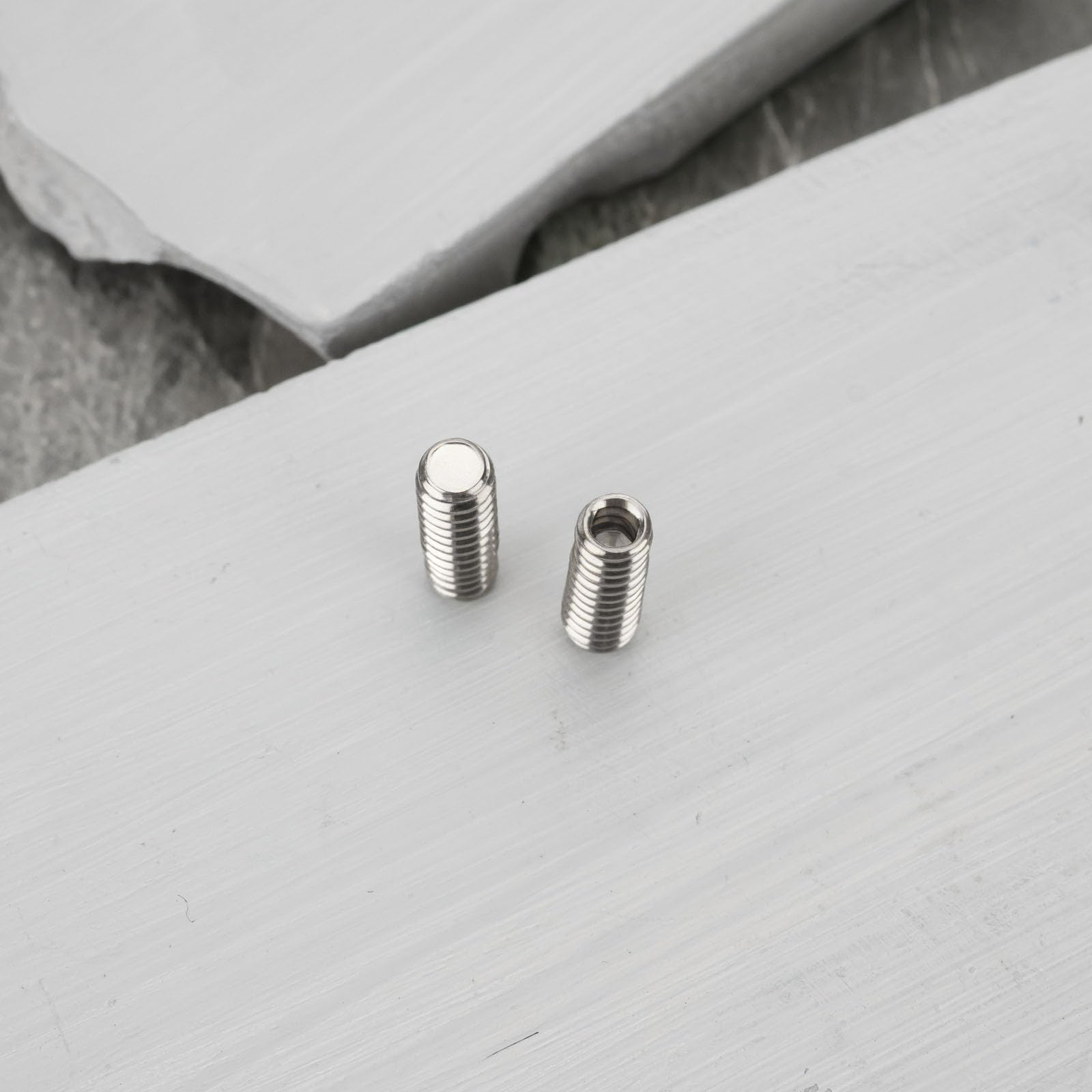 2 Piezas Tornillos Prisioneros para Aletas de Tabla de Surf Compatible con Futures