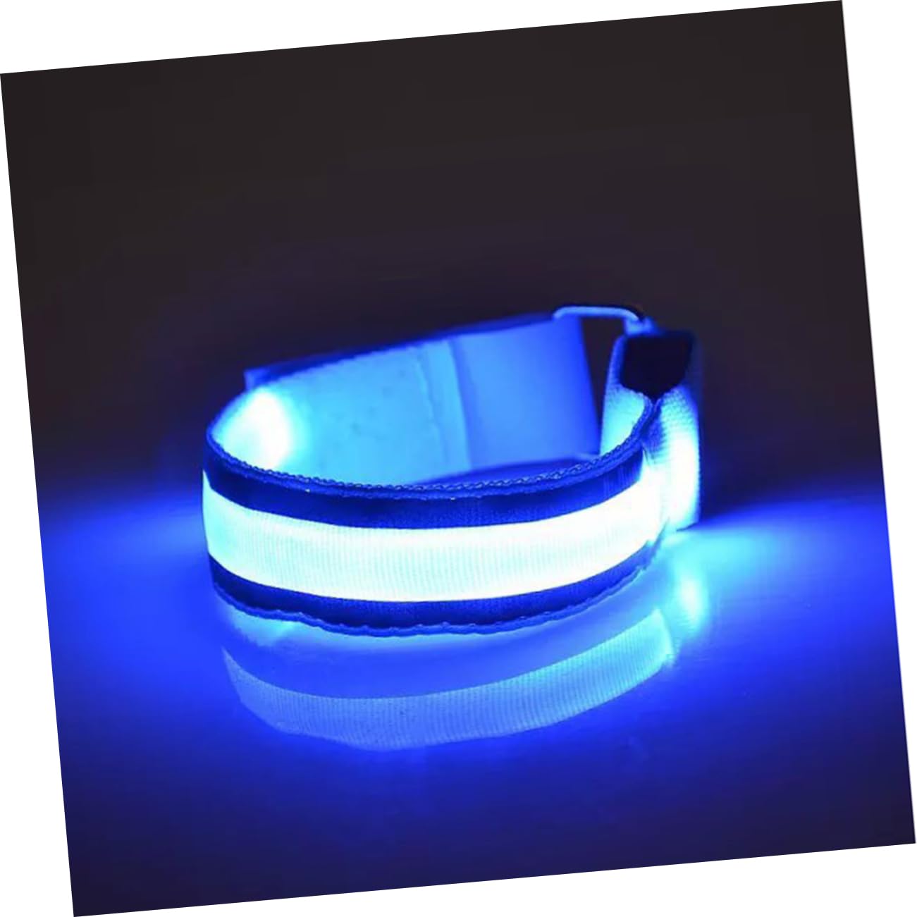 Toddmomy Bracelet Réfléchissant Visibilité Sécurité Ceinture De Course Lumière Haut Nuit Bracelet LED Elastiques Bracelets Bleu