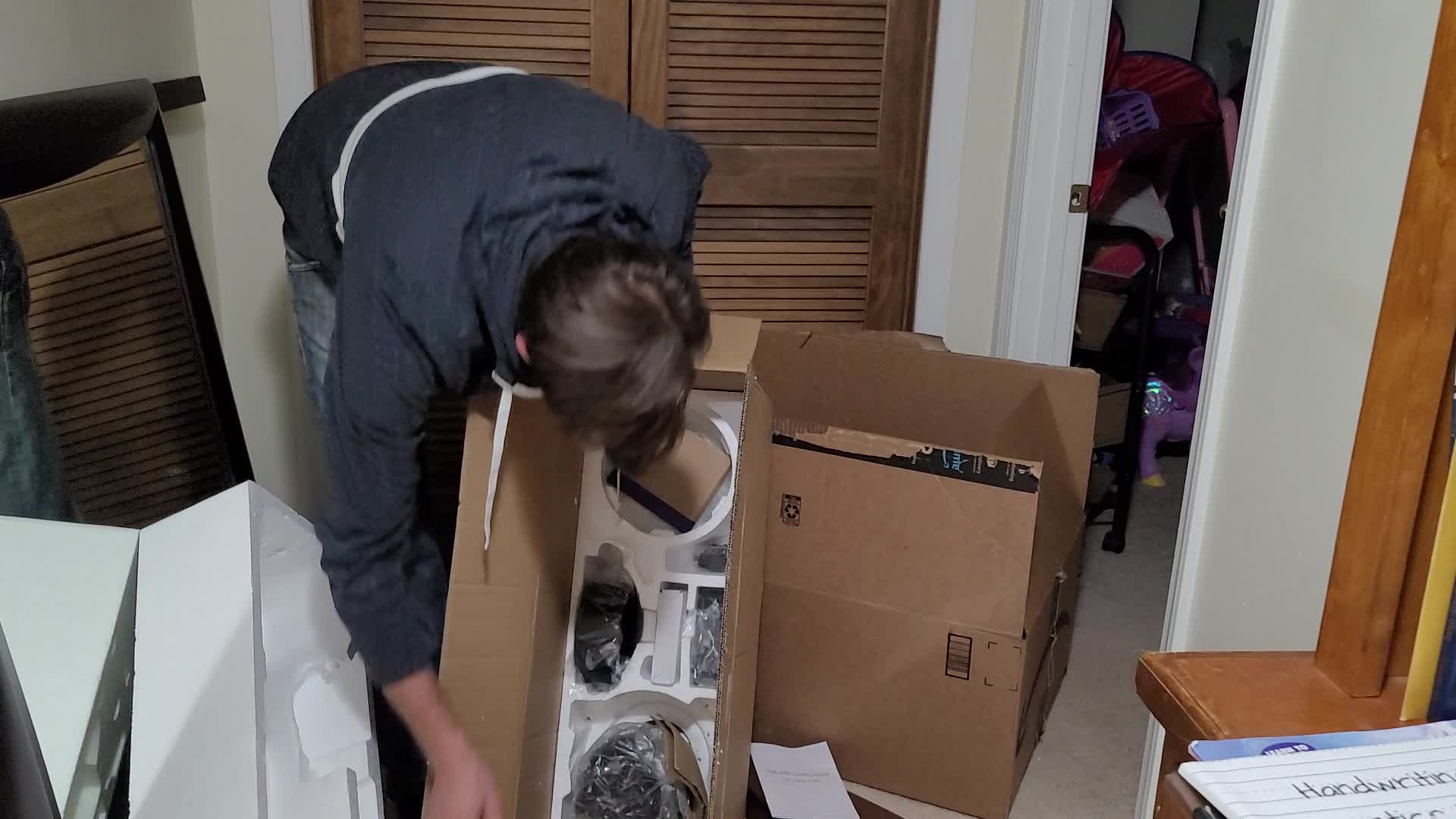 Watch Unboxing video on Amazon Live