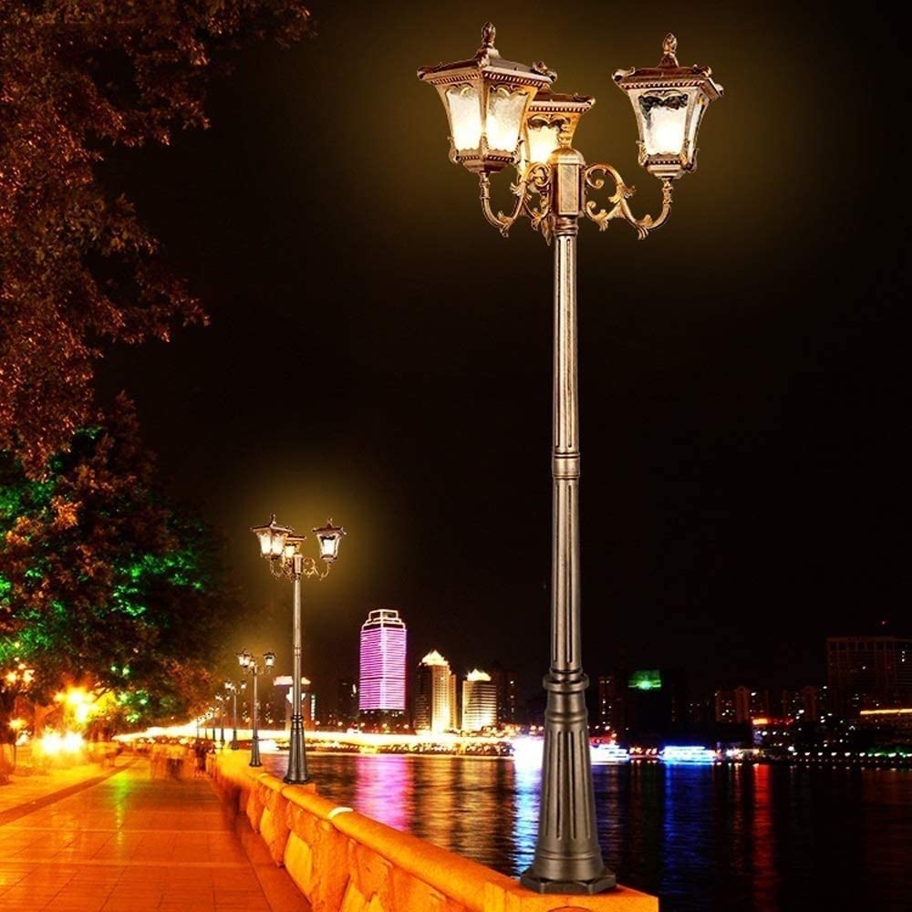 E27 3Heads Zewnętrzna lampa kolumnowa wodoodporna IP65 Amerykański brąz szklany wysoki słupek krajobrazowy tradycyjna latarnia uliczna weranda do ogrodu zewnętrznego ulica