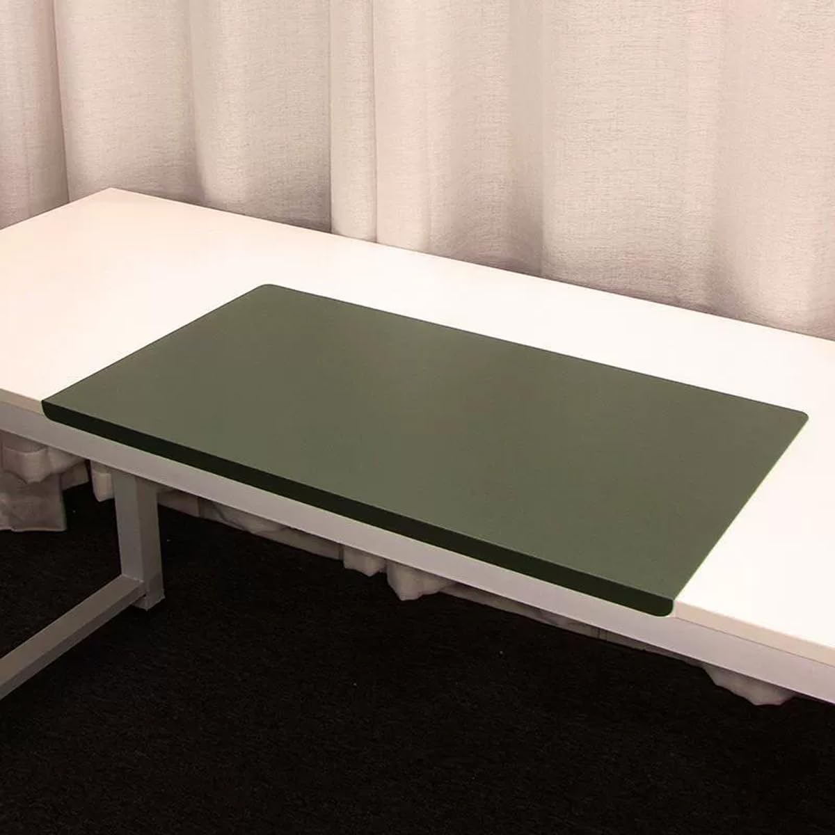 Desk Pad with Edge Protection, PU Leather Desk Mat, Waterproof Non-Slip Table Pad Durable Desk Writing Mat for Office Work Home Typing Game (Green,80x40cm)