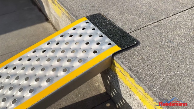 Amazon.co.jp: Ruedamann バイク ラダーレール 長さ200cm 耐荷重300kg