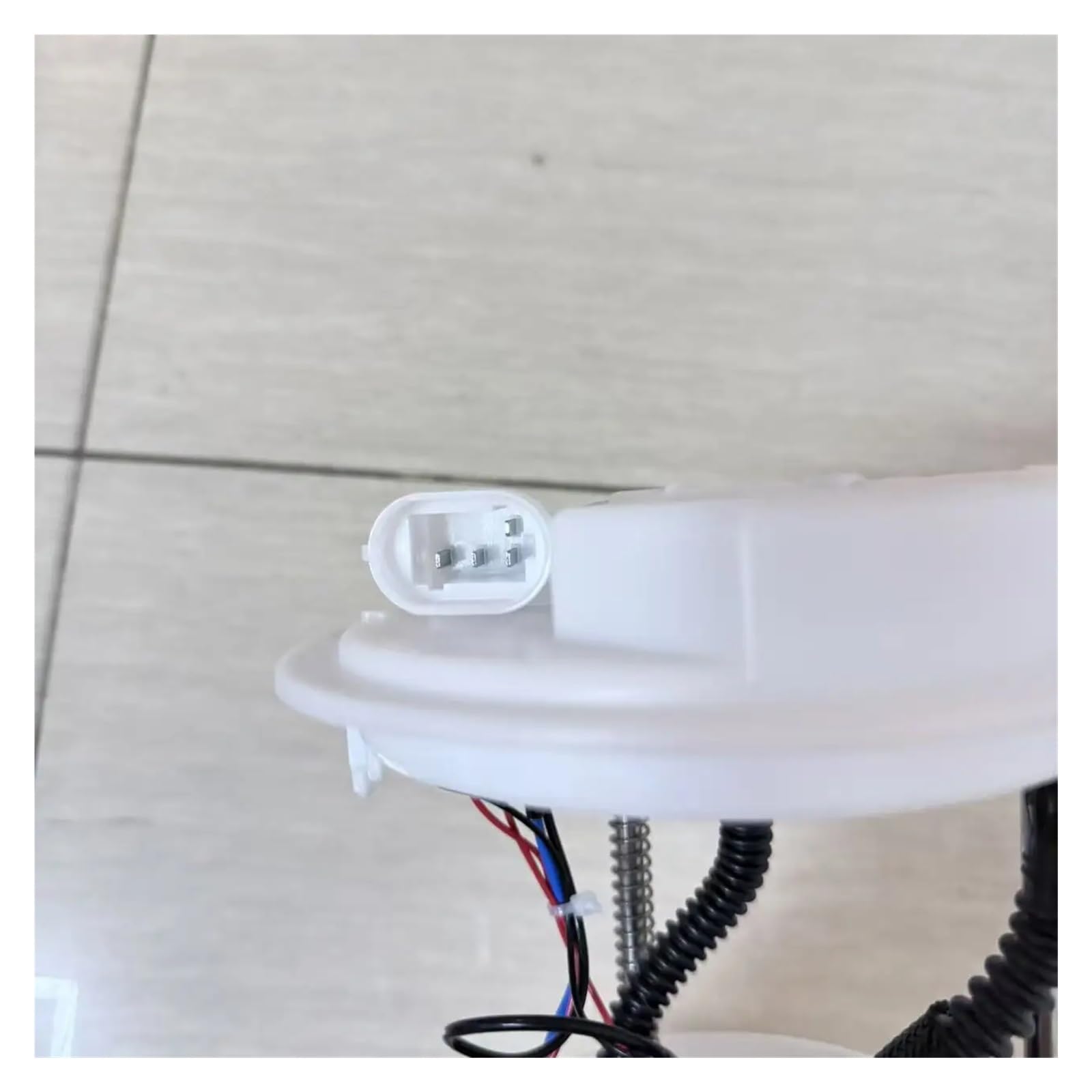Pompy paliwowe do samochodu elektryczna pompa pali Zespół modułu pompy paliwa DPS2433, układ silnika, część 8200004964, pasuje do Renault