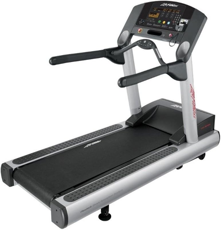 Amazon.com : Life Fitness Club Series Treadmill : Exercise Treadmills ...