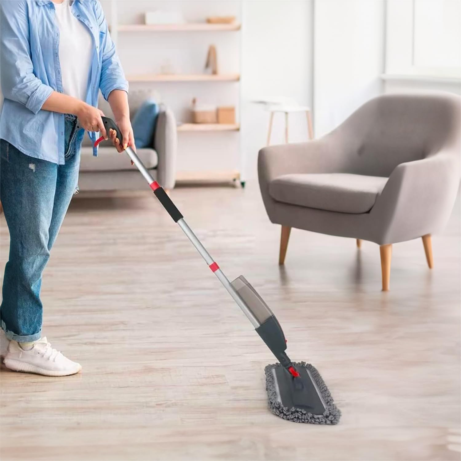 Avilia Professionelles Reinigungsset für zu Hause: Besen, Spray, Kehrschaufel und Fensterabzieher
