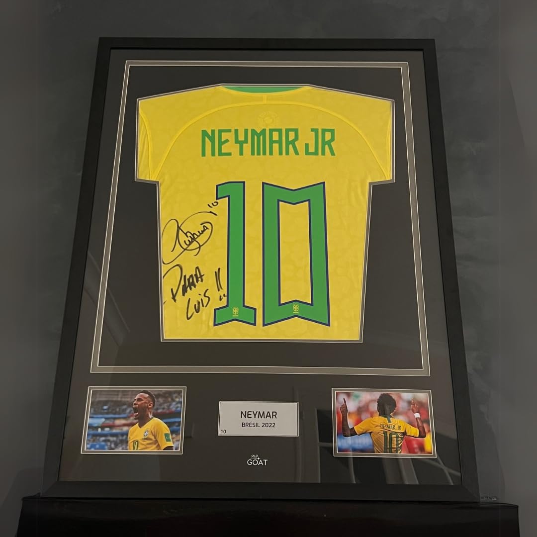 My Goat Ramka na koszulkę piłkarską - Łatwo oprawiaj koszulkę piłkarską z możliwością personalizacji zdjęć i tekstu, wymiary 60 x 80 cm z aluminium. (Szara)