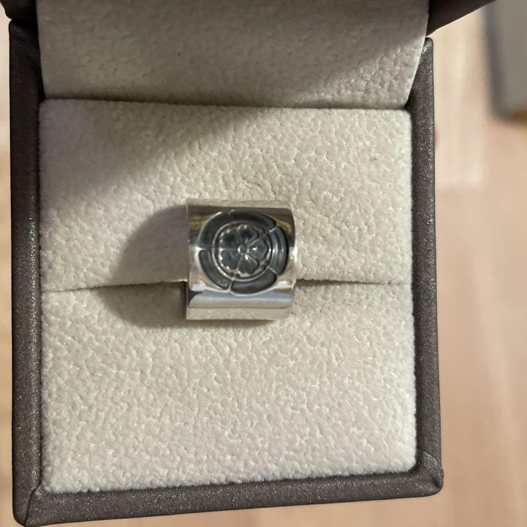 杉山美和子先生「Bite Maker〜王様のΩ〜」銀製イヤーカフ Ver.信長