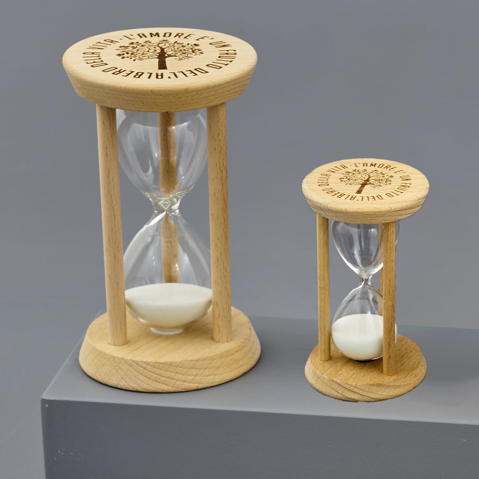 Doni Bomboniere Matrimonio 6PZ Clessidra con Sabbia Bianca Scorrere del Tempo Idea Regalo Anniversario Promessa di 40 Anni 50 Compleanno Struttura in Legno Incisione Albero della Vita E Frase L'Amore