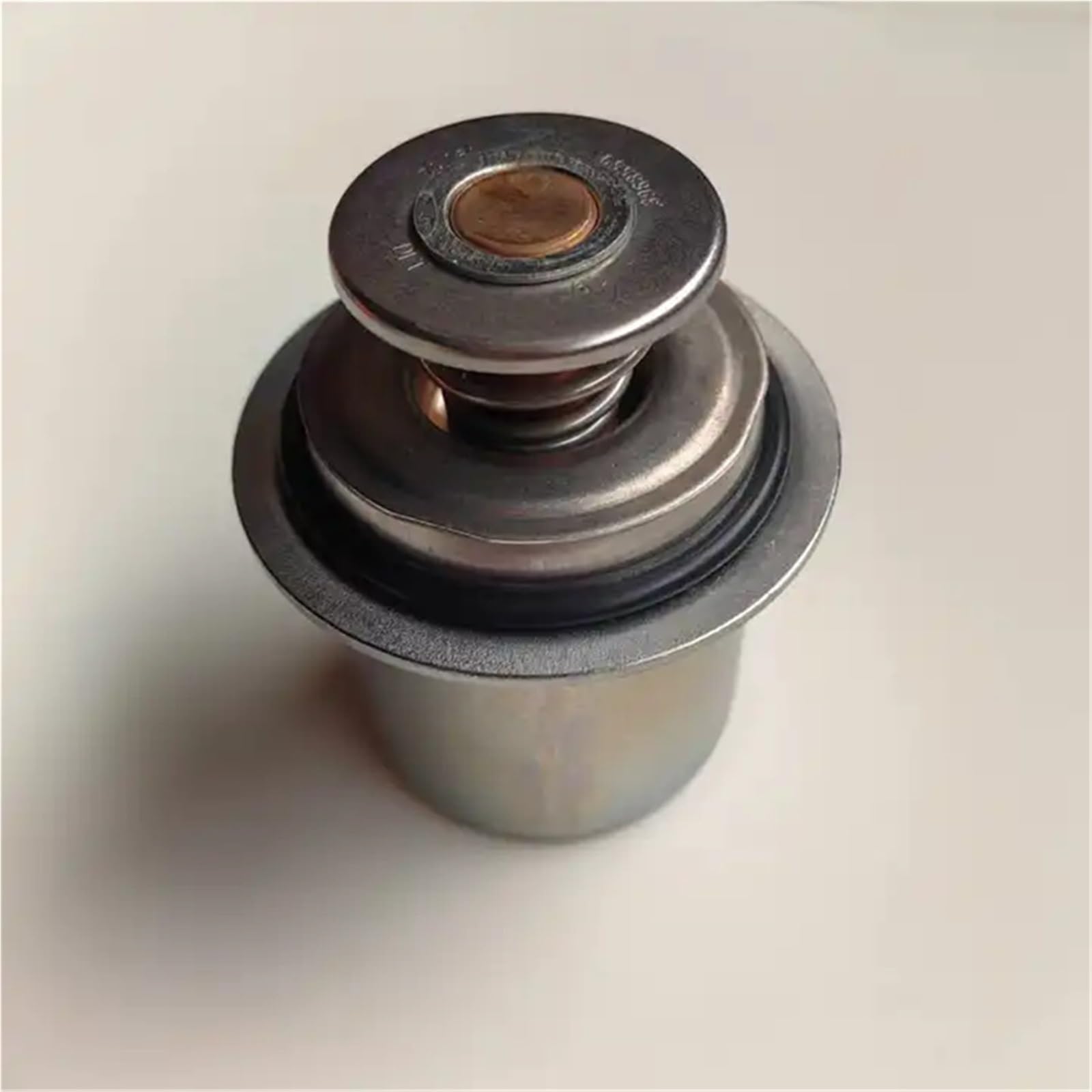 Engine Thermostat Termostat 3968559 Pasuje do silnika Cummins 6C8.3 L8.9 Płyn Chłodzący Termostat