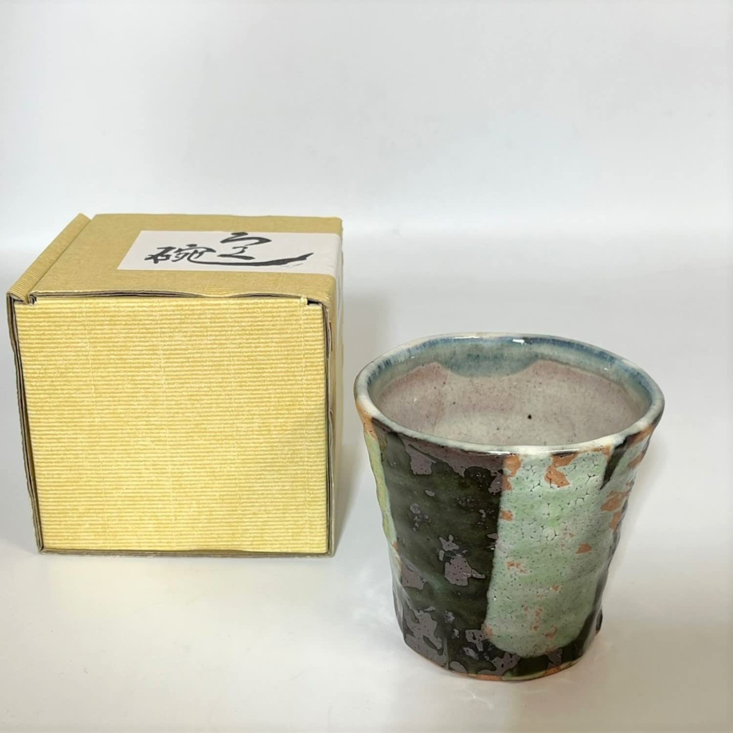 Amazon.co.jp: 日本陶彩 黒釉雲流 焼酎ロック碗 B40750080 : ホーム