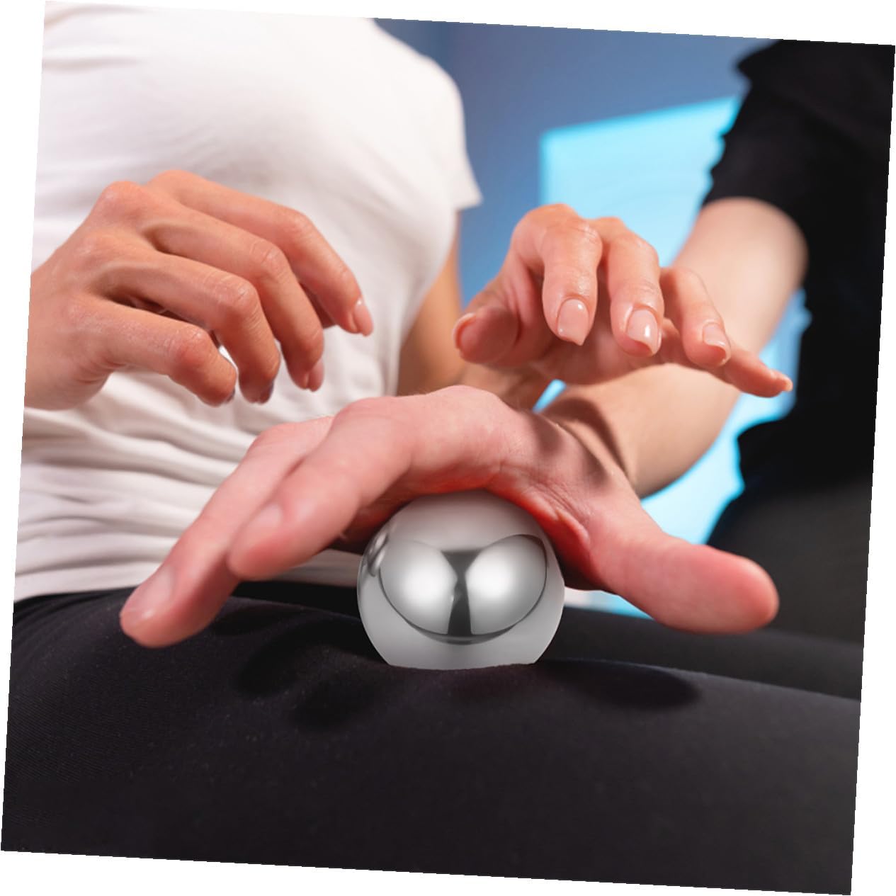 2 Pairs Solid Stainless Steel Baoding Massage Balls Handheld Muscle Exercise Equipment for Wrist and Arm Therapy Small Pocket Body Massagers for Relaxation and Stress Relief