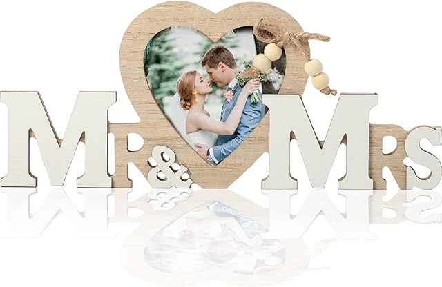 Mr & Mrs Wedding Decorations with Heart Photo Frame, Wedding Gifts for Bride and Groom, Wedding Table Decoration Wooden Sign for Engagement Party, Anniversary, Reception, Photography Accessories