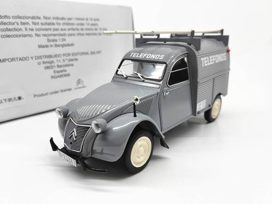 Amazon | IXO 1/24 シトロエン 2CV FOURGONNETTE AZU | ミニカー・ダイ