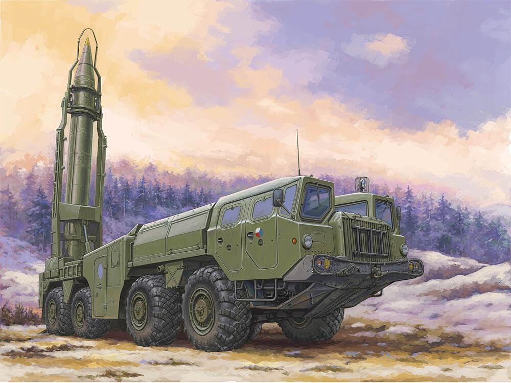 Hobbyboss HBB82939 Kit modellino in scala 1:72-Sovietica (9P117 M1) Luancher w/R17 (Scud B), multicolore