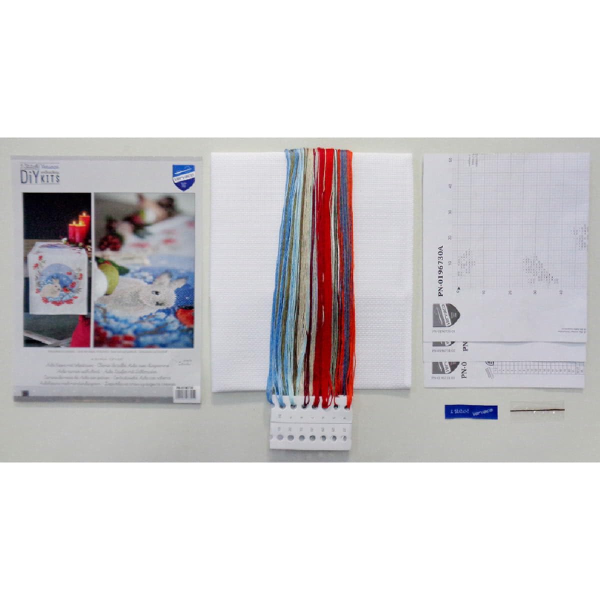 Vervaco Stickpackung Kreuzstich Set Vorgedruckt Tischläufer Schneehase und Dompfaff Stickdecken Vorgezeichnet DIY Basteln Kreativ Stickläufer zum Selbersticken 32 x 84 cm Stickset