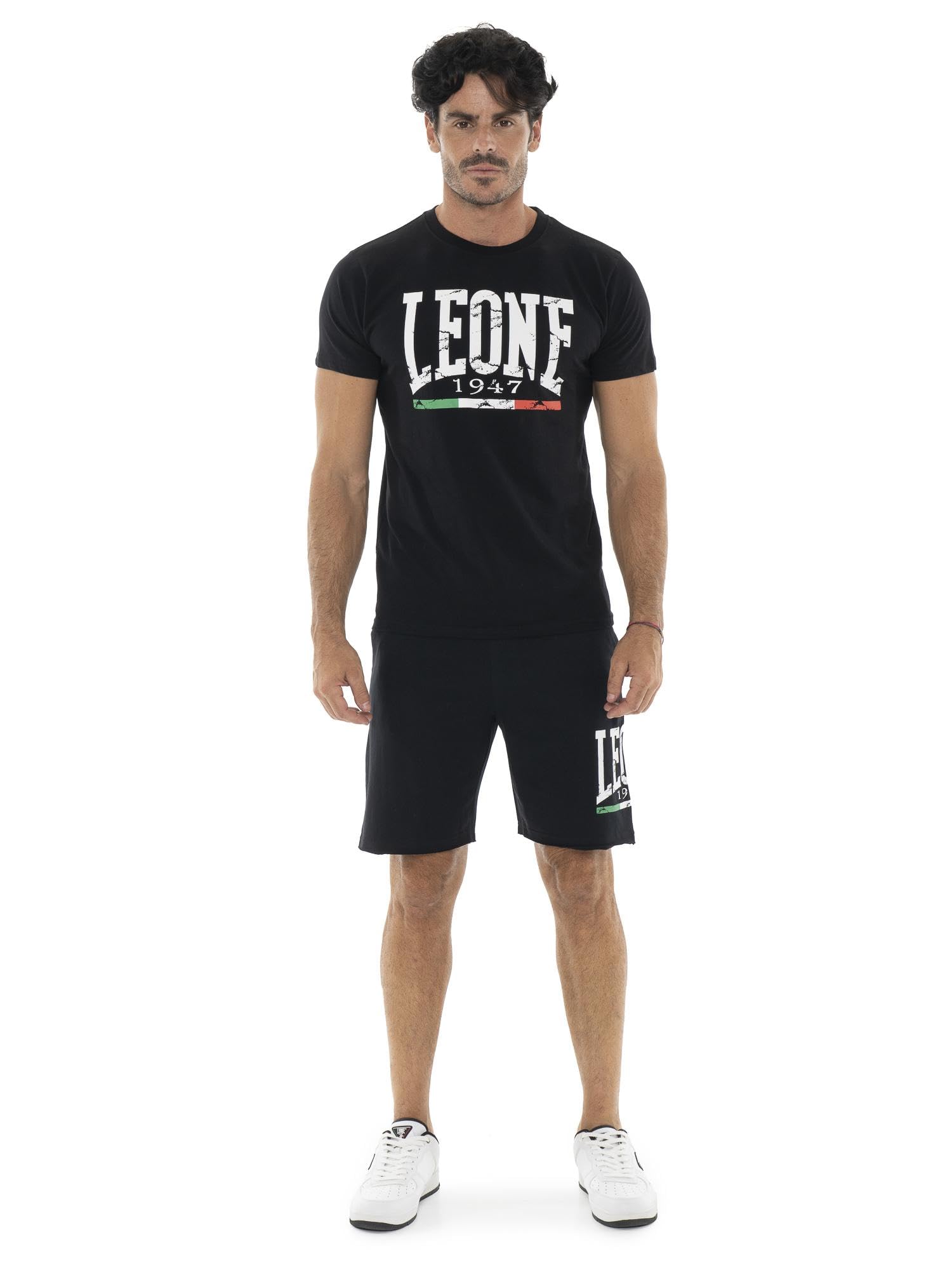 Completo set da uomo composto da t-shirt e pantaloncini vintage Leone Basic
