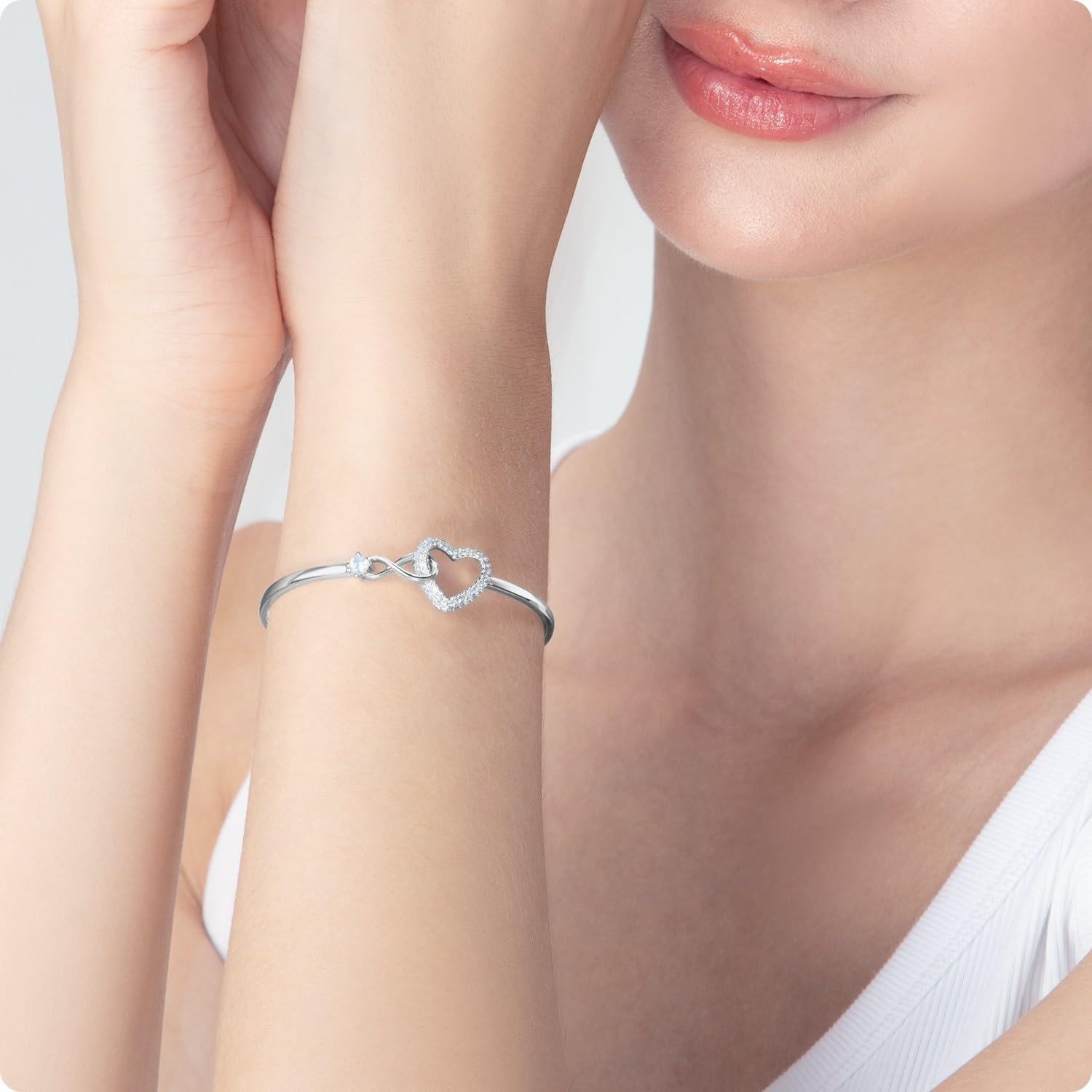 Larvincy To My Daughter Bracelet From Mom & Dad With Heartfelt Message & Elegant Box, Jewelry Gift For Women From Mother Father On Graduation, Birthday, Wedding, Christmas & More - Image 6