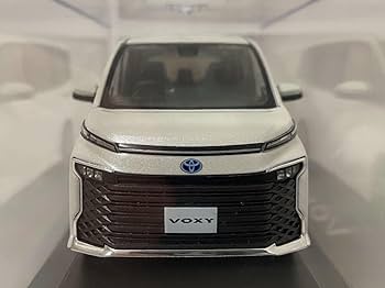 Amazon | 1/30 ミニカー 新型 ヴォクシー ハイブリッド S-Z