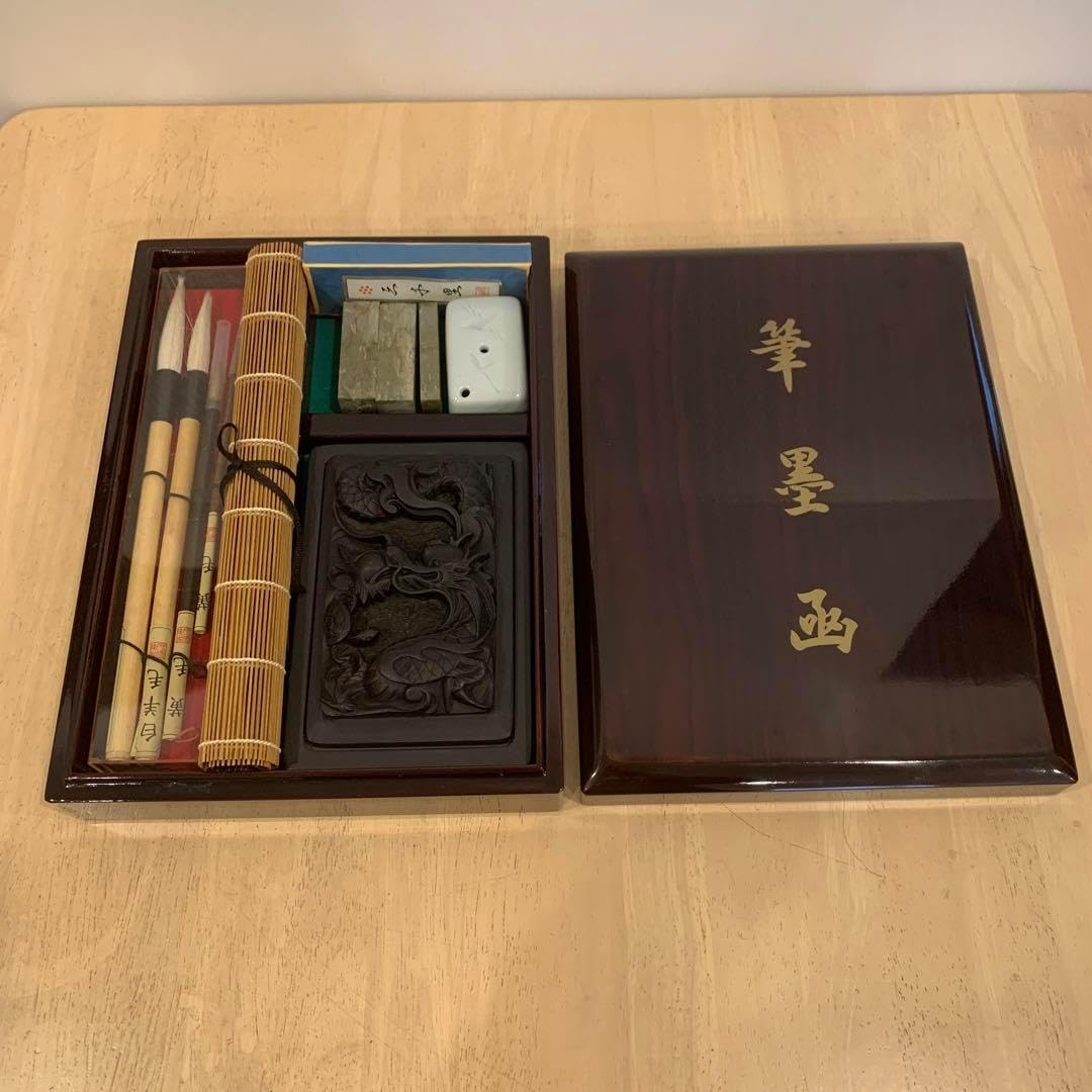 鍋倉漆象嵌硯 軍鶏を象嵌 四代名倉鳳山 硯の研究 - 硯専門店鳳鳴堂