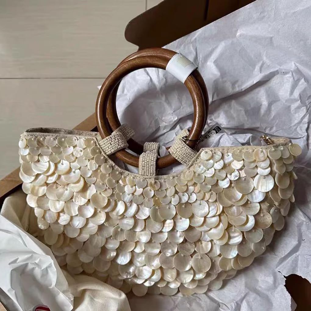 Bolso de conchas imprescindible para el verano. Los bolsos Exquite de moda son para mujeres. Bolsos de conchas tejidas adecuados para la playa,