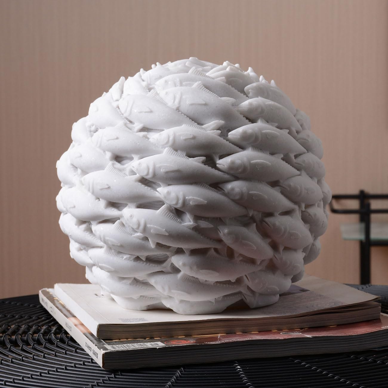 HAUCOZE Pesce Scultura Stutua Astratta Decorazione Moderna Arte Figurina Marino Regalo per Casa Soggiorno Ufficio Resina 21cm