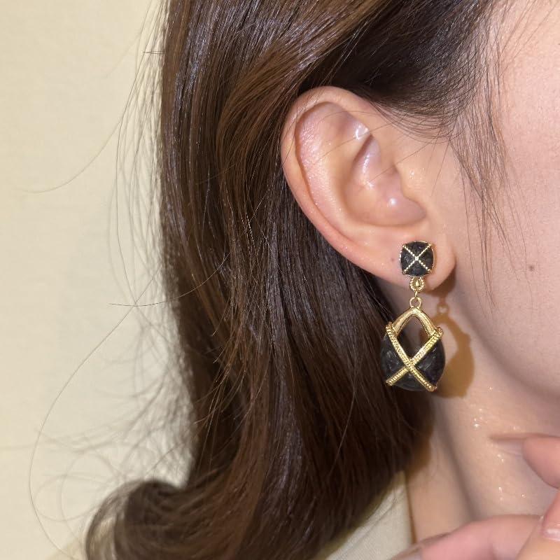 Clip On Earrings for Women Water Drop Shape Black White Golden Non Pierced4