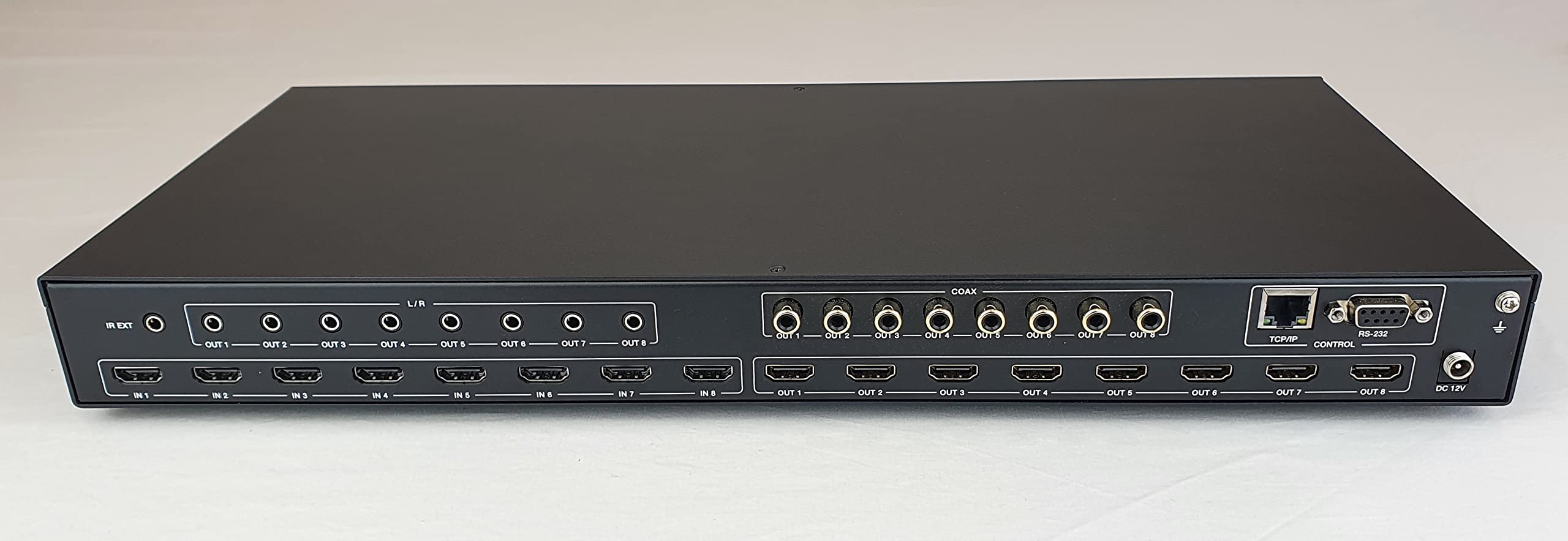 Commutateur matriciel HDMI 8x8 4K avec rétrogradation, ARC, HDR10+, HLG, Dolby Vision, Atmos. Prise en charge 4K @ 60Hz pour SkyQ UHD