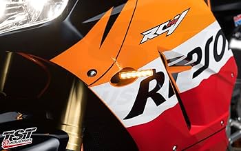 CBR600RR 13年式用　TST フロントウインカー Amazon | TST CBR600RR (13-19) LEDフロント POD ウインカー