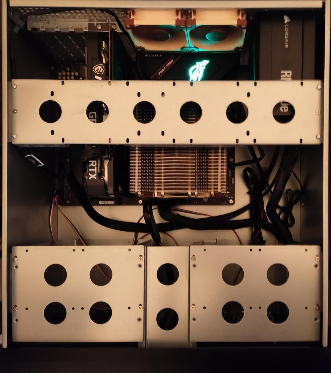 Server Rack Gaming Pc Amazon.in: Buy 4U rackmount server chassis with 6 front 5.25 bays + 4 3 ...