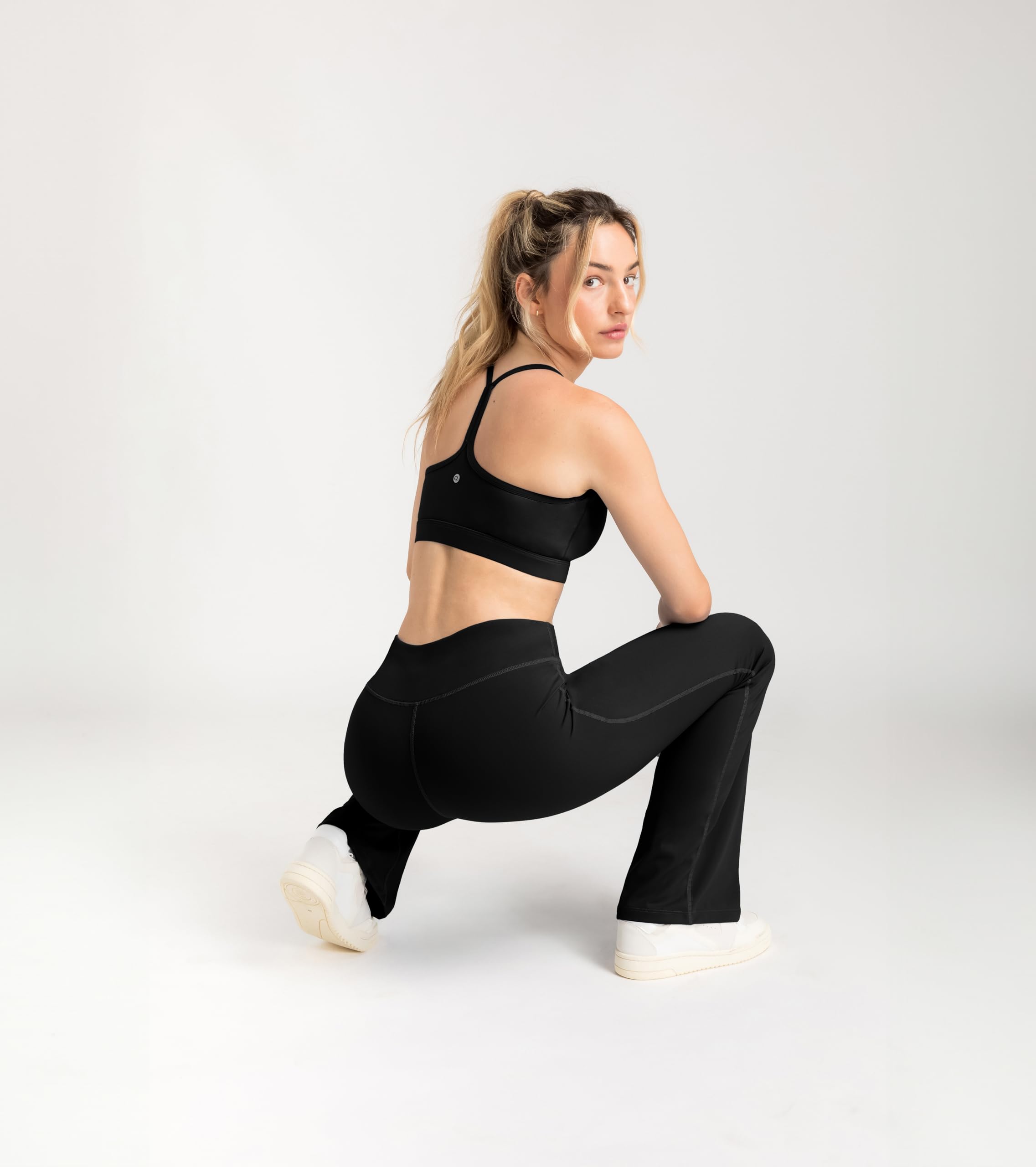 Aruki Women's Flared Leggings - Leggings Women's