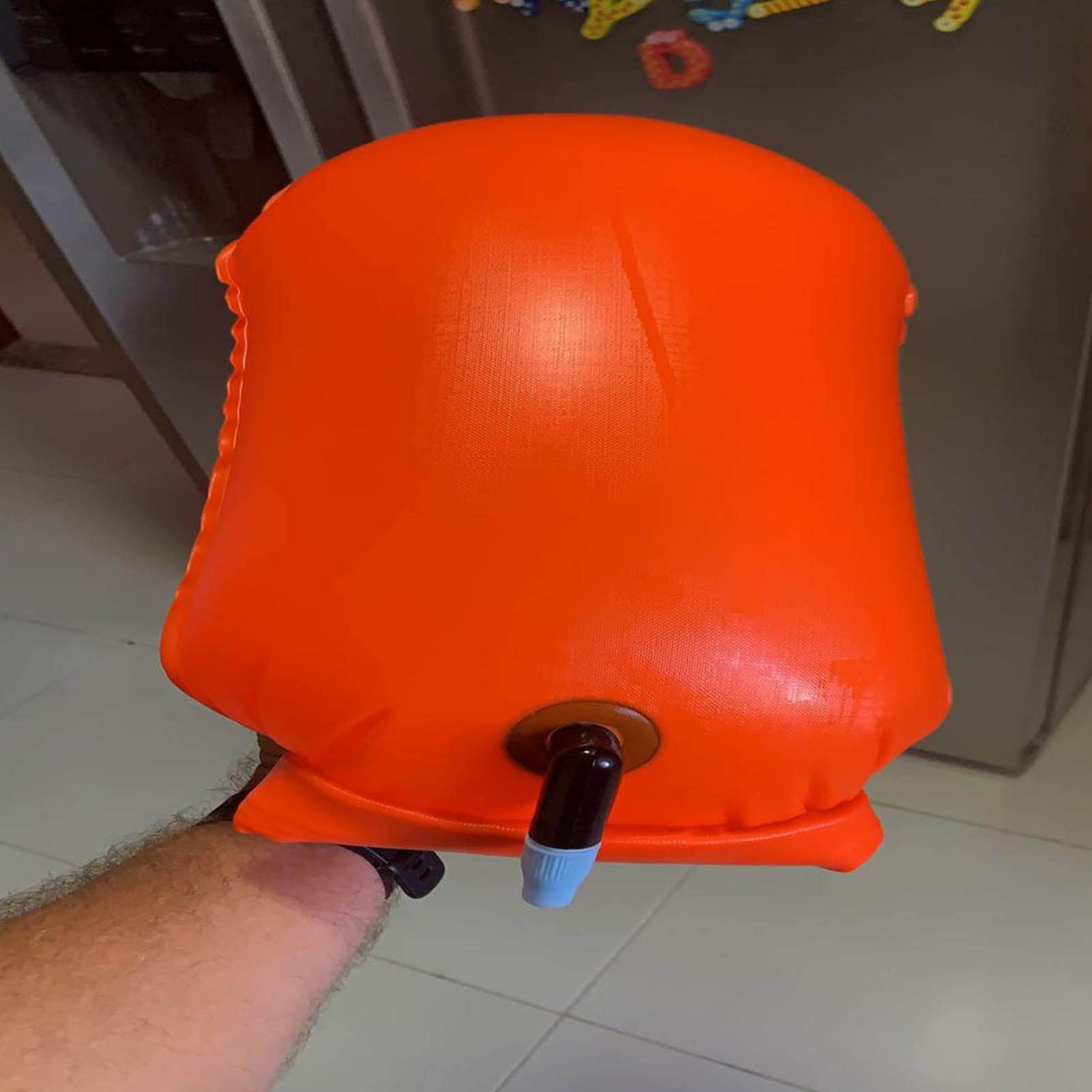Acquista Borsa impermeabile per nuoto da 2 litri, borsa per telefono, fotocamera, custodia per canoa all'aperto, kayak, rafting, campeggio, arrampicata, escursionismo, corsa in Italia a partire da 13