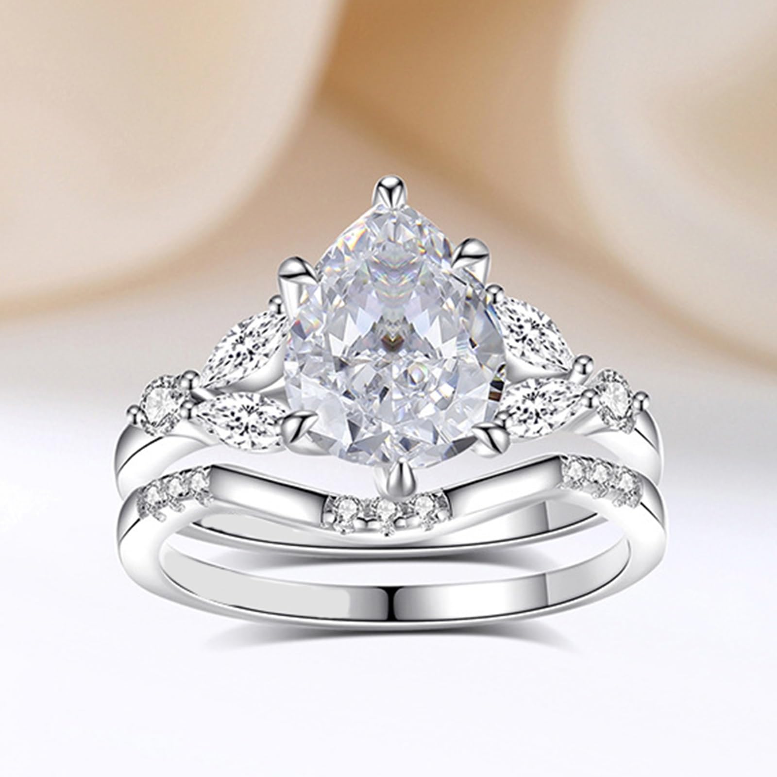 Set di fedi nuziali in oro bianco 18 carati per lei, elegante anello impilabile in moissanite a goccia da 2 carati, personalizzabile