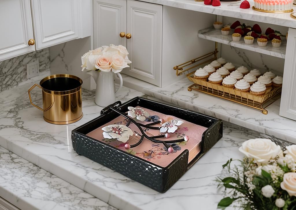Portatovaglioli quadrato piatto nero con fiori di orchidea bianca | Braccio zavorrato in metallo incernierato | Porta tovaglioli di carta per asciugamani | vassoio organizer dispenser | Home
