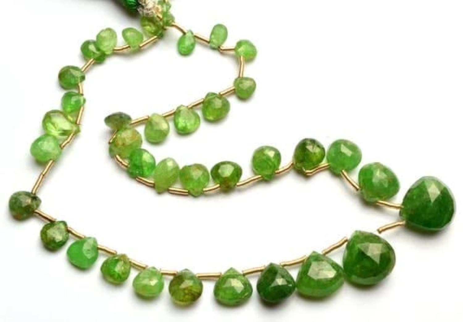Fil tsavorite naturelle cœurs facettés pour créer vos bijoux bohèmes chics
