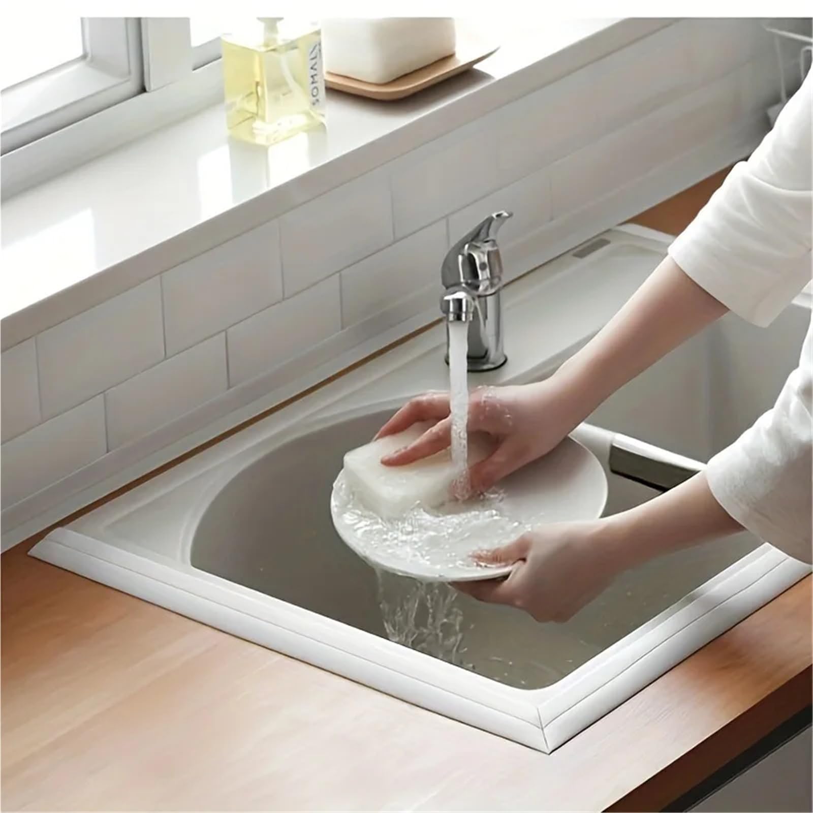 Nastro sigillante, Adesivo for Colla da Parete for Bagno Autoadesivo in PVC Resistente all'olio 3 Rotoli(3.2m,2.2cm)