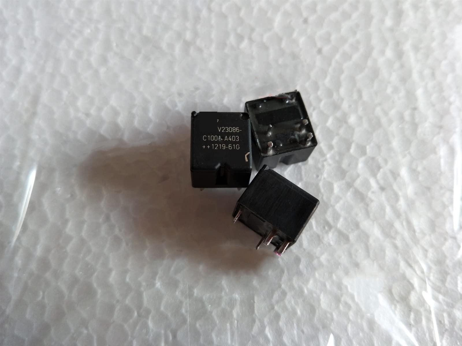 QRUYHBAJU 5Pcs Auto Relay V23086-C1001-A403 V23086 C1001-A403 DIP5