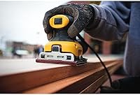 Vista 6 de DEWALT DWE6411K Kit de lijadora con agarre de palma de 1/4 hojas (renovado)