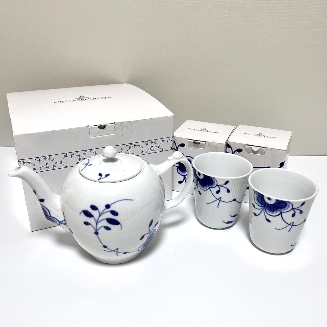 Royal Copenhagen ティーポットとカップセット 【公式通販】