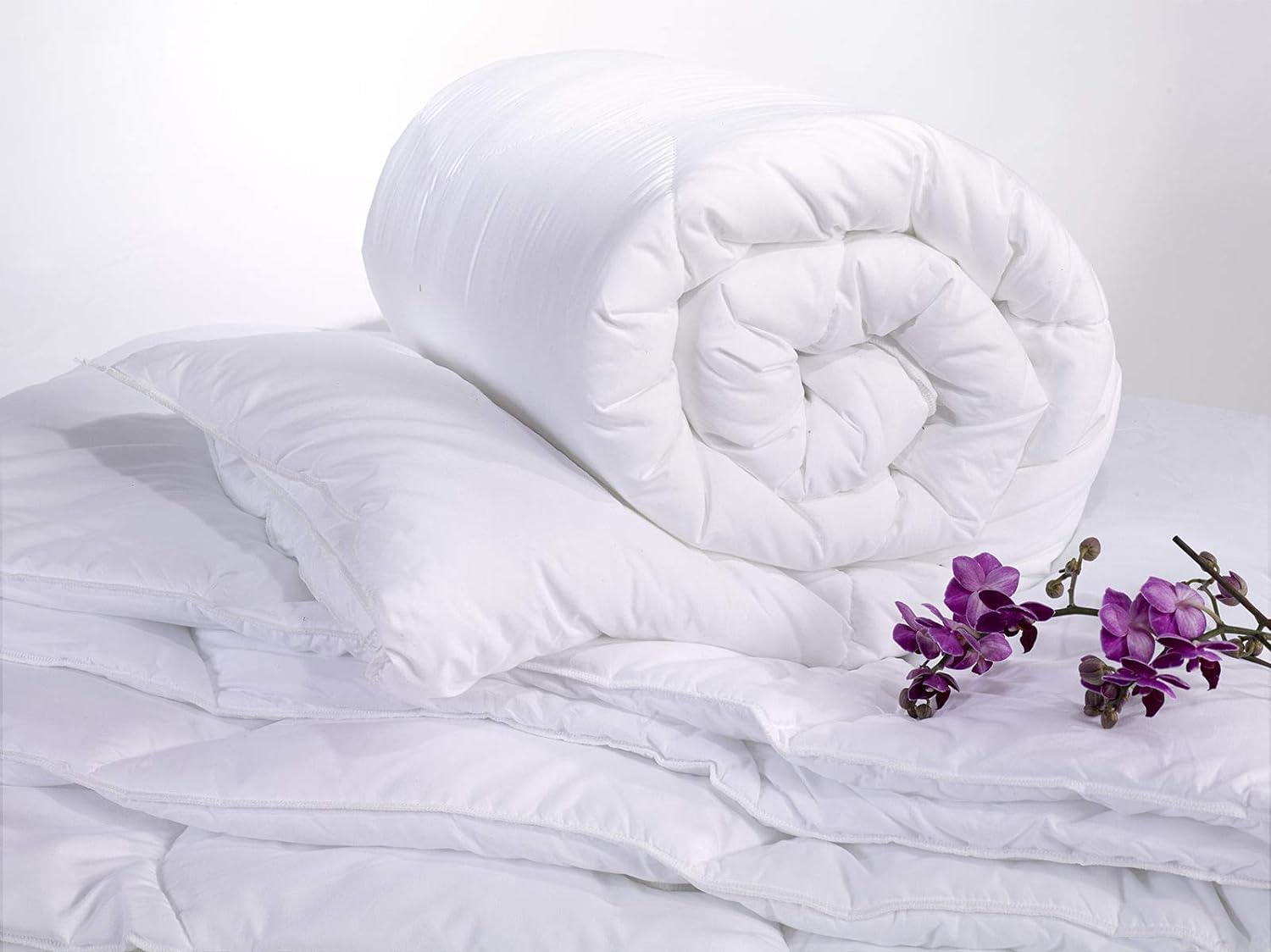 MORE FREE Relleno Nórdico de Fibra Hueca, 400gr/m²,Color Blanco,Dermoprotector,Transpirable,Suave y antiácaros, Reversible Varias Medidas (Cama 150/160-220 x 240 cm)