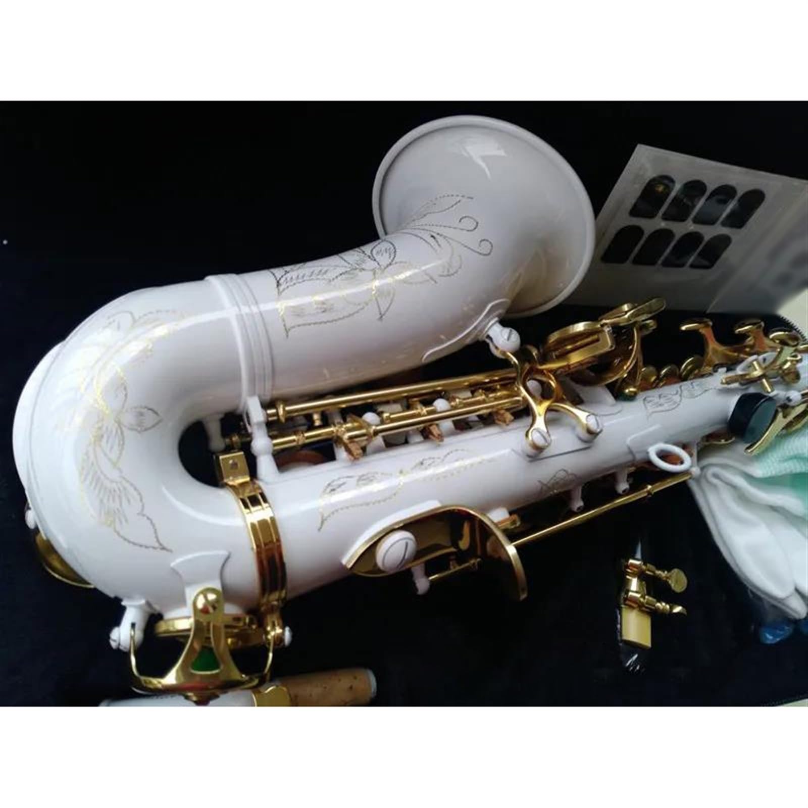 Professionale Sassofono Sassofono Soprano Curvo Bianco Bb Gold Key Sax Strumento A Fiato Alto Con Custodia Spazzola Per Cinturino Per Ance Per Sassofono Soprano