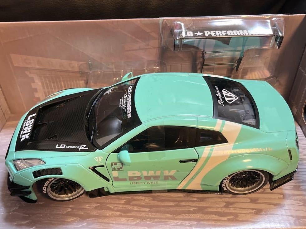 NISSAN GTR 1/18 LBWK リバティーウォーク SOLIDO S Amazon.com: Solido 1:18 Scale Diecast - Nissan GT-R (R35) W