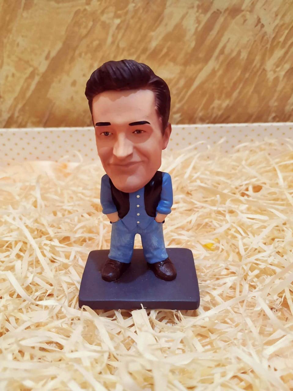 Buy Boenjoy Gifts - Made in India - Friends TV Show Bobble Head