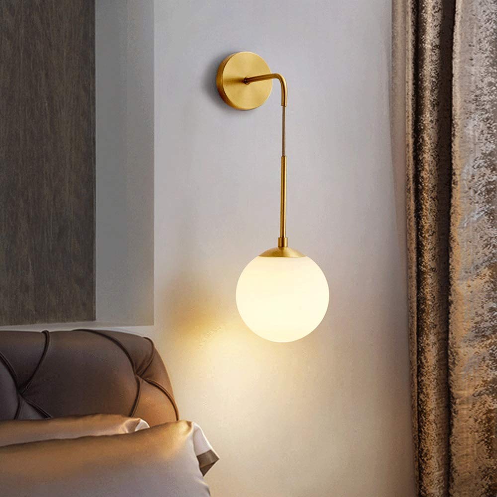Lampa ścienna ze szkła kulowego