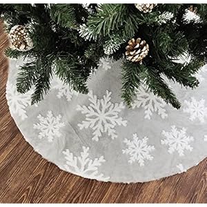 AISENO 48 Inch Faux Fur Christmas Tree Skirt White 3D Snowflake Decoration for Christmas Party GreyTree Skirt Xmas Decorations AISENO 48 Inch Faux Fur Christmas Tree Skirt White 3D Snowflake Decoration for Christmas Party GreyTree Skirt Xmas Decorations