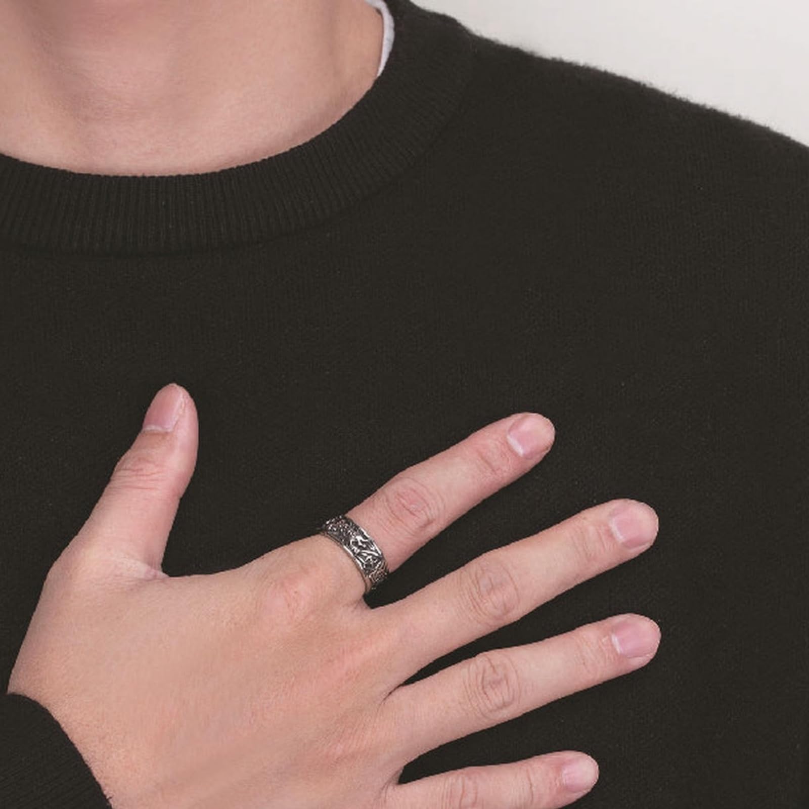 Edelstahl-Wikinger-Ring für Herren, nordischer keltischer Knoten-Schmuck, gravierter Doppelwolf, einzigartiges Geschenk